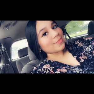 Meet your Posher, Abigail